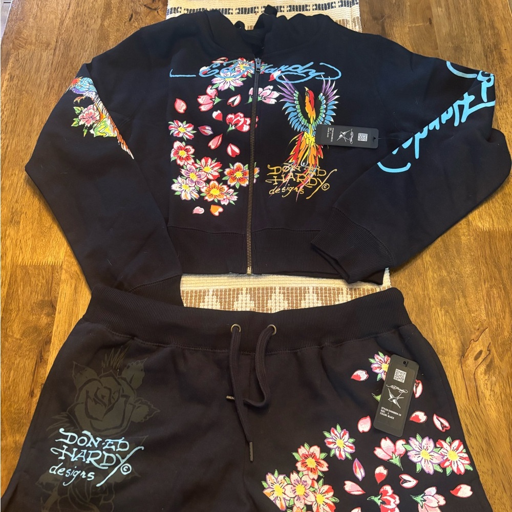 Ed Hardy Black Sweatpant shorts & zipper hoodie sweatshirt set.  NWT.